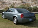 Chrysler 300C 2004 года